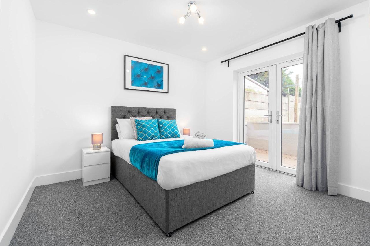 5 Bedroom House - 10 Guests - Multiple Off Street Parking - Garden - Smart Tv - Wifi - Contractors - Families - Groups Birmingham Exterior foto