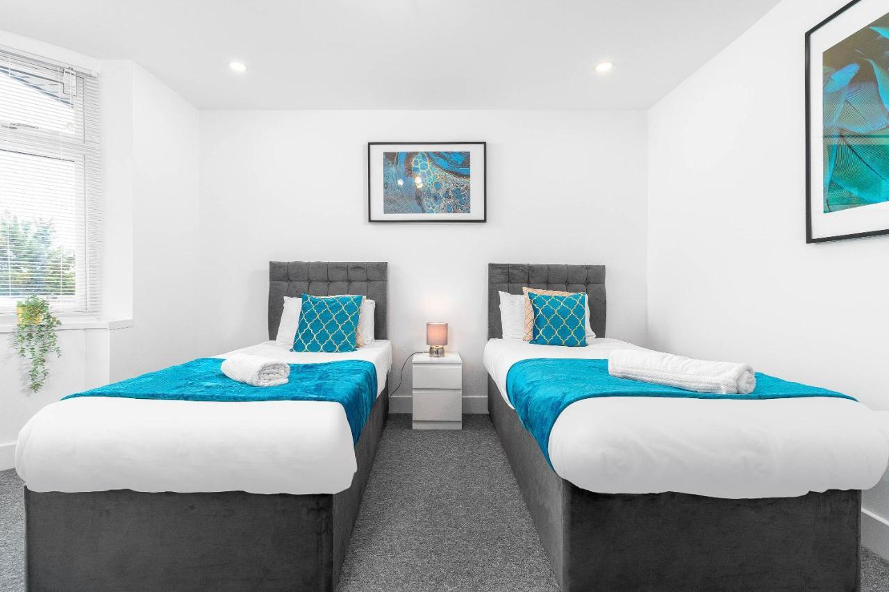 5 Bedroom House - 10 Guests - Multiple Off Street Parking - Garden - Smart Tv - Wifi - Contractors - Families - Groups Birmingham Exterior foto