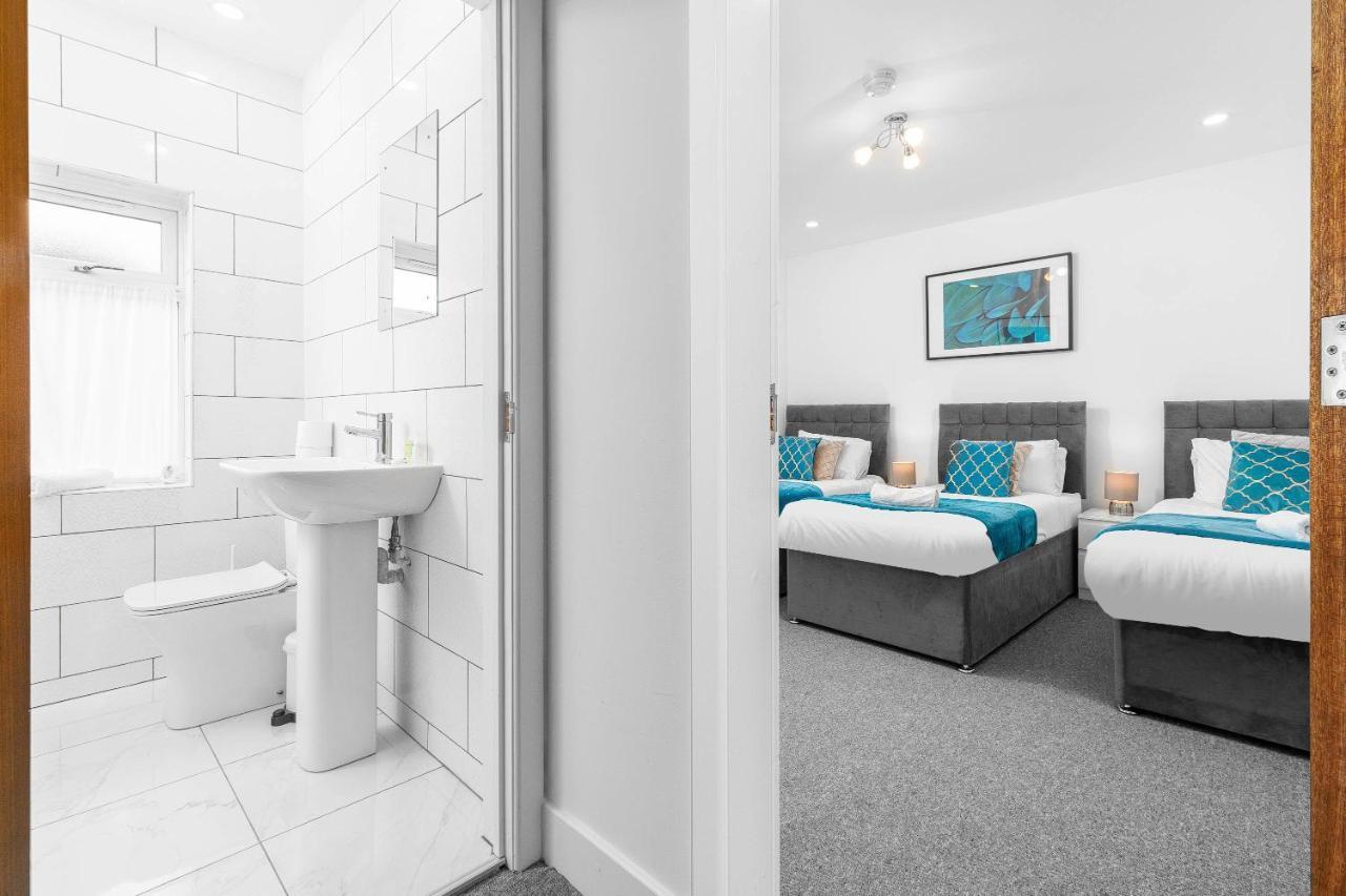 5 Bedroom House - 10 Guests - Multiple Off Street Parking - Garden - Smart Tv - Wifi - Contractors - Families - Groups Birmingham Exterior foto